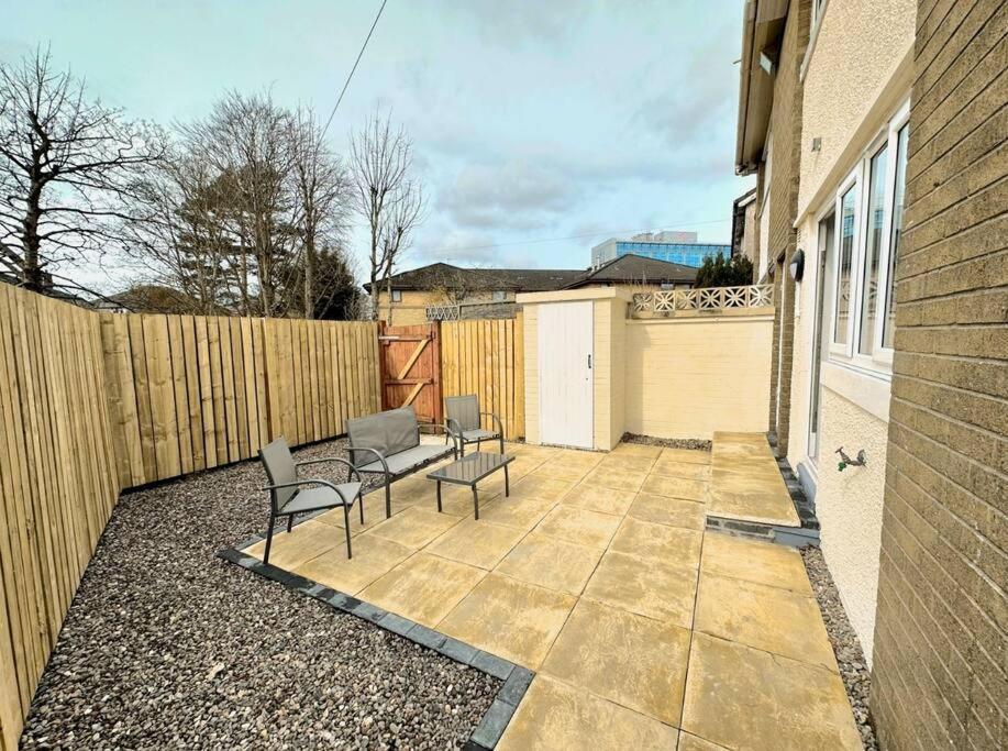 Quirky, Family Home In Glasgow Cardonald Exteriér fotografie