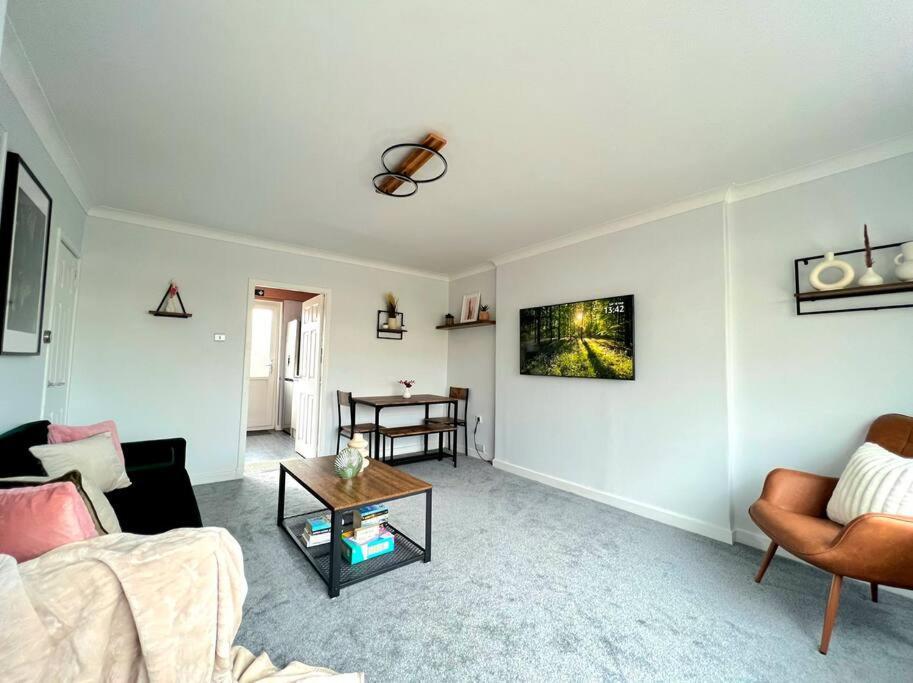 Quirky, Family Home In Glasgow Cardonald Exteriér fotografie